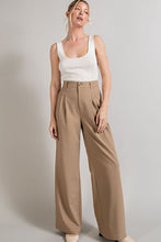 Load image into Gallery viewer, Mary Straight Line Trousers
